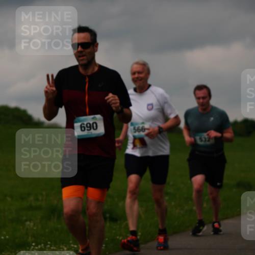 05.05.2024 - 7. Wedeler Halbmarathon Fuchs,  Jonas http://msf.ph/oto/6234193 05.05.2024 11:18:47 Laufen 690, 566, 1632 meine-sportfotos.de