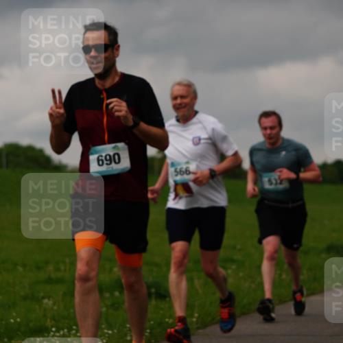 05.05.2024 - 7. Wedeler Halbmarathon Fuchs,  Jonas http://msf.ph/oto/6234194 05.05.2024 11:18:47 Laufen 690, 566, 532 meine-sportfotos.de