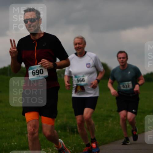 05.05.2024 - 7. Wedeler Halbmarathon Fuchs,  Jonas http://msf.ph/oto/6234196 05.05.2024 11:18:47 Laufen 690, 566, 532 meine-sportfotos.de