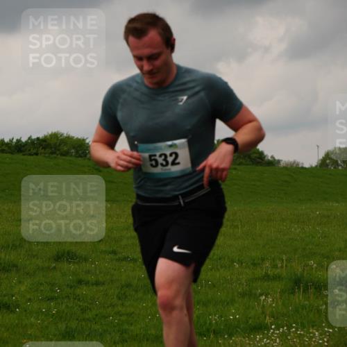 05.05.2024 - 7. Wedeler Halbmarathon Fuchs,  Jonas http://msf.ph/oto/6234206 05.05.2024 11:18:49 Laufen 532 meine-sportfotos.de