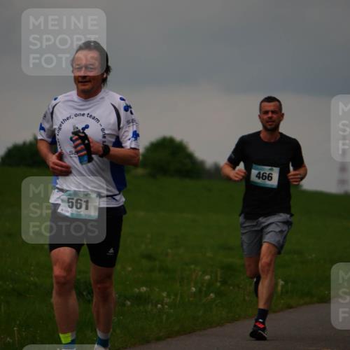 05.05.2024 - 7. Wedeler Halbmarathon Fuchs,  Jonas http://msf.ph/oto/6234220 05.05.2024 11:18:53 Laufen 561, 8118, 552, 466 meine-sportfotos.de