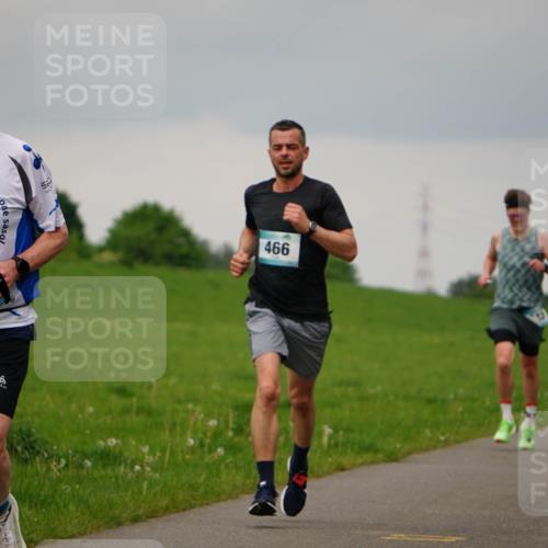 05.05.2024 - 7. Wedeler Halbmarathon Fuchs,  Jonas http://msf.ph/oto/6234223 05.05.2024 11:18:54 Laufen 561, 116, 466 meine-sportfotos.de