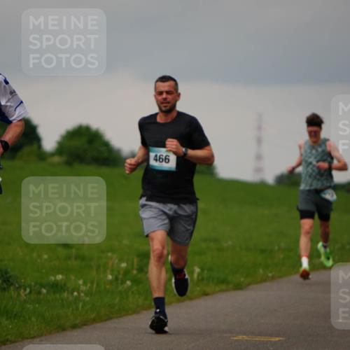 05.05.2024 - 7. Wedeler Halbmarathon Fuchs,  Jonas http://msf.ph/oto/6234224 05.05.2024 11:18:54 Laufen 561, 116, 466 meine-sportfotos.de