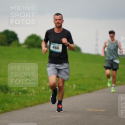 05.05.2024 - 7. Wedeler Halbmarathon Fuchs,  Jonas http://msf.ph/oto/6234230 05.05.2024 11:18:54 Laufen 466 meine-sportfotos.de