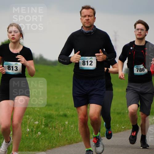 05.05.2024 - 7. Wedeler Halbmarathon Fuchs,  Jonas http://msf.ph/oto/6234269 05.05.2024 11:19:06 Laufen 812, 813, 786, 530 meine-sportfotos.de