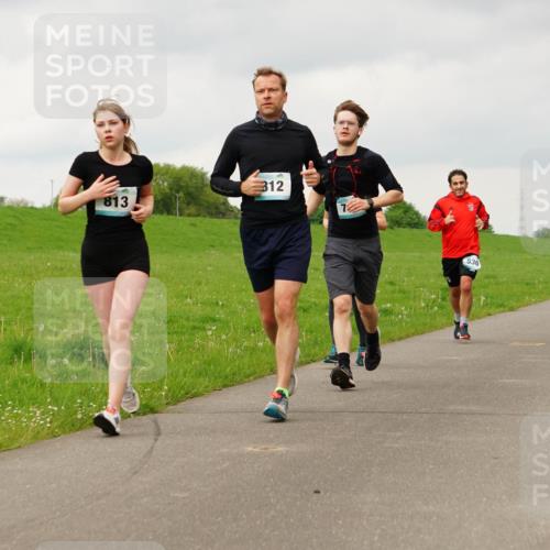 05.05.2024 - 7. Wedeler Halbmarathon Fuchs,  Jonas http://msf.ph/oto/6234287 05.05.2024 11:19:10 Laufen 813, 3312, 7, 530 meine-sportfotos.de