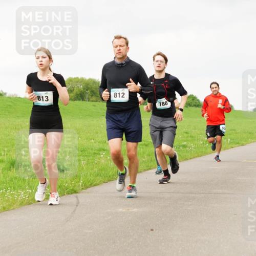 05.05.2024 - 7. Wedeler Halbmarathon Fuchs,  Jonas http://msf.ph/oto/6234289 05.05.2024 11:19:10 Laufen 812, 813, 786, 53 meine-sportfotos.de