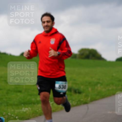 05.05.2024 - 7. Wedeler Halbmarathon Fuchs,  Jonas http://msf.ph/oto/6234309 05.05.2024 11:19:14 Laufen 530 meine-sportfotos.de