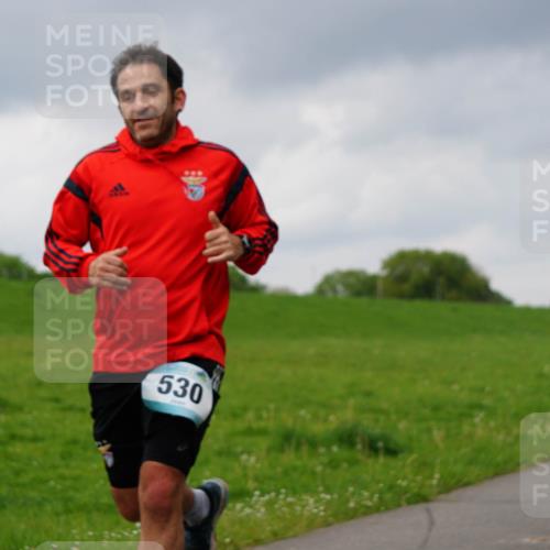 05.05.2024 - 7. Wedeler Halbmarathon Fuchs,  Jonas http://msf.ph/oto/6234312 05.05.2024 11:19:15 Laufen 530 meine-sportfotos.de