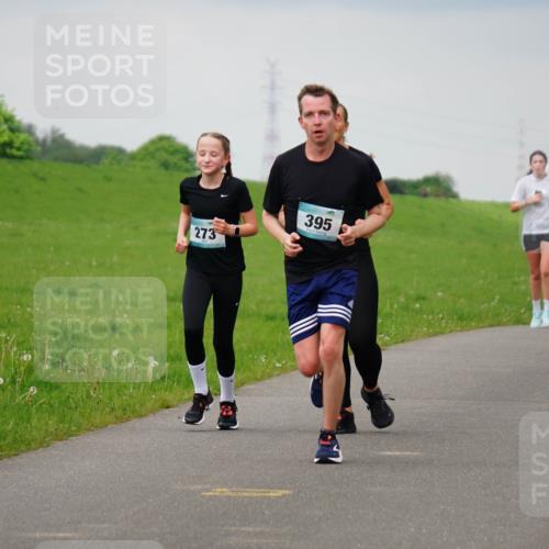 05.05.2024 - 7. Wedeler Halbmarathon Fuchs,  Jonas http://msf.ph/oto/6234326 05.05.2024 11:19:33 Laufen 273, 395, 611 meine-sportfotos.de