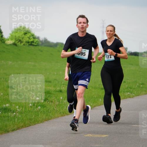 05.05.2024 - 7. Wedeler Halbmarathon Fuchs,  Jonas http://msf.ph/oto/6234331 05.05.2024 11:19:34 Laufen 595, 272 meine-sportfotos.de