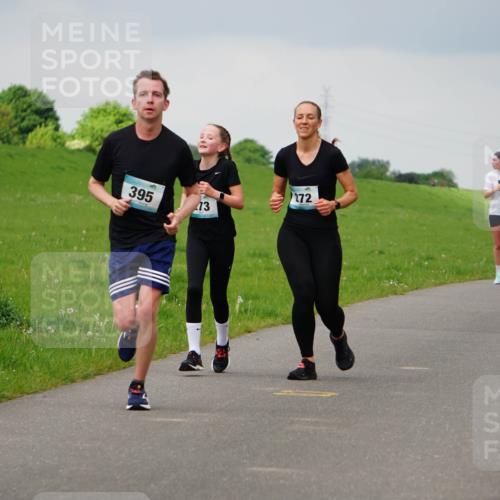 05.05.2024 - 7. Wedeler Halbmarathon Fuchs,  Jonas http://msf.ph/oto/6234337 05.05.2024 11:19:35 Laufen 611, 272, 395, 73 meine-sportfotos.de