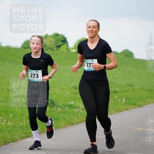 05.05.2024 - 7. Wedeler Halbmarathon Fuchs,  Jonas http://msf.ph/oto/6234346 05.05.2024 11:19:38 Laufen 273, 23, 27 meine-sportfotos.de