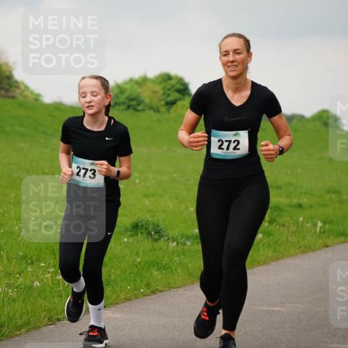 05.05.2024 - 7. Wedeler Halbmarathon Fuchs,  Jonas http://msf.ph/oto/6234349 05.05.2024 11:19:38 Laufen 273, 272 meine-sportfotos.de