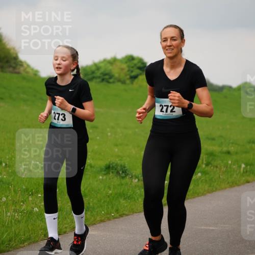 05.05.2024 - 7. Wedeler Halbmarathon Fuchs,  Jonas http://msf.ph/oto/6234350 05.05.2024 11:19:38 Laufen 273, 272 meine-sportfotos.de