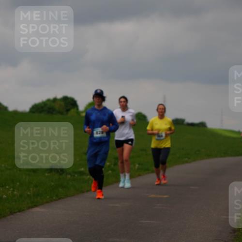 05.05.2024 - 7. Wedeler Halbmarathon Fuchs,  Jonas http://msf.ph/oto/6234374 05.05.2024 11:19:47 Laufen 1828 meine-sportfotos.de