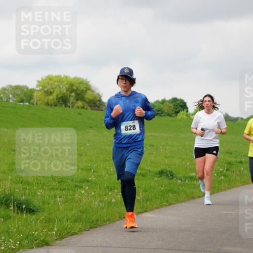 05.05.2024 - 7. Wedeler Halbmarathon Fuchs,  Jonas http://msf.ph/oto/6234380 05.05.2024 11:19:48 Laufen 828, 368 meine-sportfotos.de