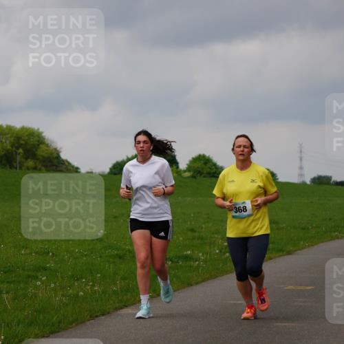 05.05.2024 - 7. Wedeler Halbmarathon Fuchs,  Jonas http://msf.ph/oto/6234385 05.05.2024 11:19:50 Laufen 368 meine-sportfotos.de