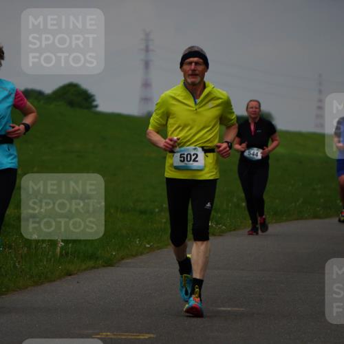 05.05.2024 - 7. Wedeler Halbmarathon Fuchs,  Jonas http://msf.ph/oto/6234424 05.05.2024 11:20:05 Laufen 502, 544, 504, 679 meine-sportfotos.de