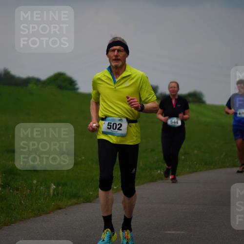 05.05.2024 - 7. Wedeler Halbmarathon Fuchs,  Jonas http://msf.ph/oto/6234432 05.05.2024 11:20:06 Laufen 502, 544, 679 meine-sportfotos.de