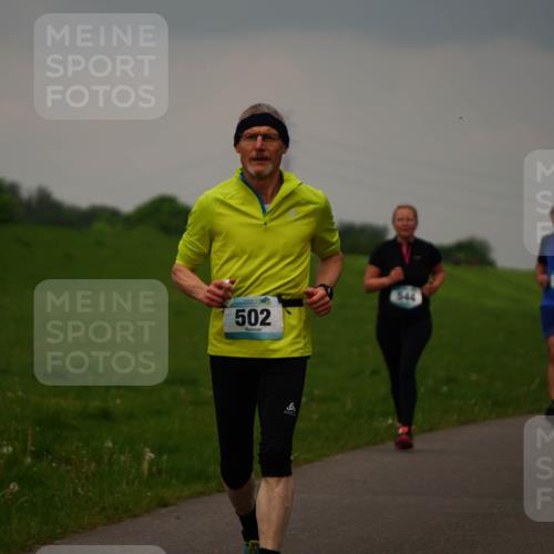 05.05.2024 - 7. Wedeler Halbmarathon Fuchs,  Jonas http://msf.ph/oto/6234436 05.05.2024 11:20:06 Laufen 502, 544, 679 meine-sportfotos.de