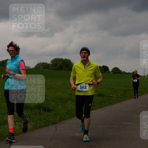 05.05.2024 - 7. Wedeler Halbmarathon Fuchs,  Jonas http://msf.ph/oto/6234452 05.05.2024 11:20:10 Laufen 502 meine-sportfotos.de