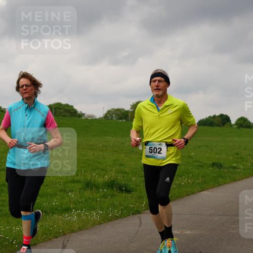 05.05.2024 - 7. Wedeler Halbmarathon Fuchs,  Jonas http://msf.ph/oto/6234456 05.05.2024 11:20:11 Laufen 502 meine-sportfotos.de