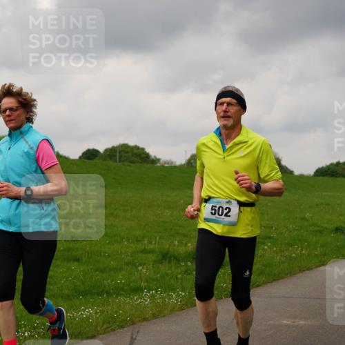 05.05.2024 - 7. Wedeler Halbmarathon Fuchs,  Jonas http://msf.ph/oto/6234459 05.05.2024 11:20:11 Laufen 502, 6 meine-sportfotos.de