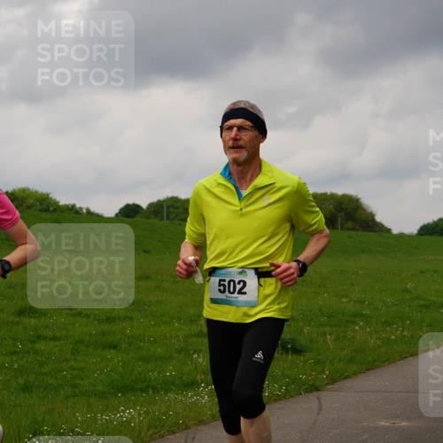 05.05.2024 - 7. Wedeler Halbmarathon Fuchs,  Jonas http://msf.ph/oto/6234462 05.05.2024 11:20:12 Laufen 502 meine-sportfotos.de