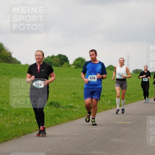 05.05.2024 - 7. Wedeler Halbmarathon Fuchs,  Jonas http://msf.ph/oto/6234475 05.05.2024 11:20:15 Laufen 544, 679, 16, 506, 508 meine-sportfotos.de