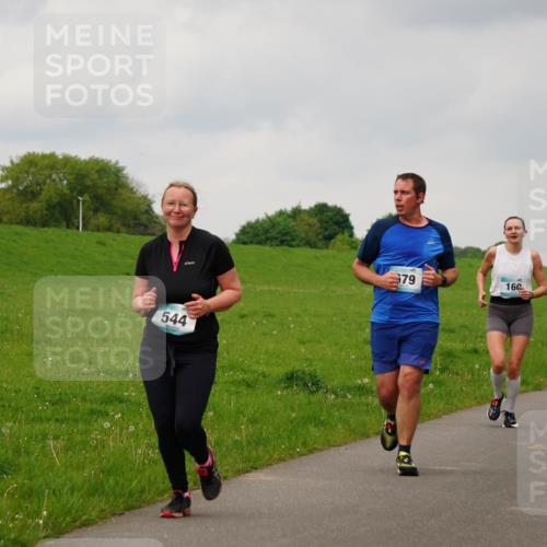 05.05.2024 - 7. Wedeler Halbmarathon Fuchs,  Jonas http://msf.ph/oto/6234480 05.05.2024 11:20:16 Laufen 544, 79, 160, 506, 50 meine-sportfotos.de