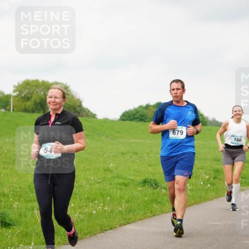 05.05.2024 - 7. Wedeler Halbmarathon Fuchs,  Jonas http://msf.ph/oto/6234485 05.05.2024 11:20:16 Laufen 54, 679, 160 meine-sportfotos.de