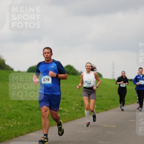 05.05.2024 - 7. Wedeler Halbmarathon Fuchs,  Jonas http://msf.ph/oto/6234488 05.05.2024 11:20:17 Laufen 544, 679, 160 meine-sportfotos.de