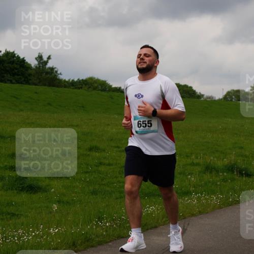 05.05.2024 - 7. Wedeler Halbmarathon Fuchs,  Jonas http://msf.ph/oto/6234564 05.05.2024 11:20:33 Laufen 655, 560 meine-sportfotos.de