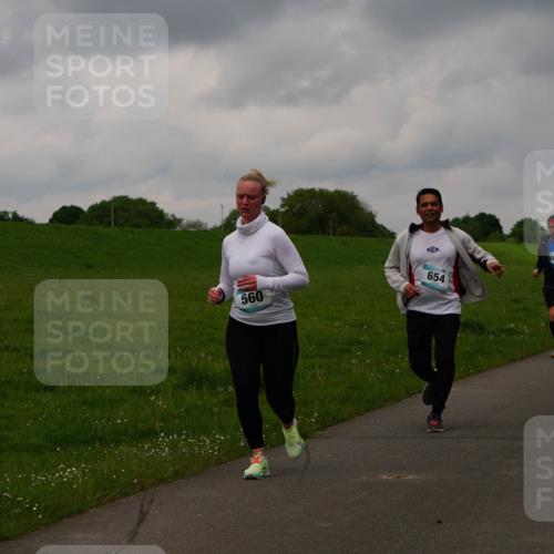 05.05.2024 - 7. Wedeler Halbmarathon Fuchs,  Jonas http://msf.ph/oto/6234567 05.05.2024 11:20:34 Laufen 560, 654, 55 meine-sportfotos.de
