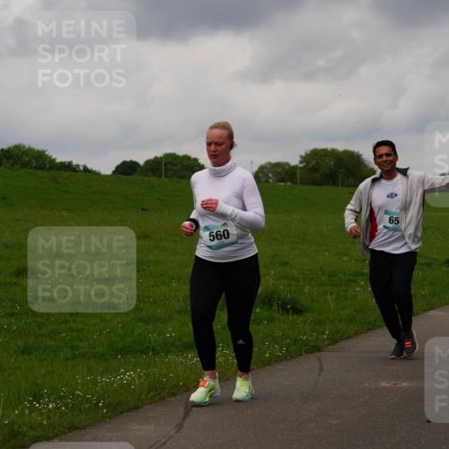 05.05.2024 - 7. Wedeler Halbmarathon Fuchs,  Jonas http://msf.ph/oto/6234571 05.05.2024 11:20:35 Laufen 560, 65, 55, 856 meine-sportfotos.de