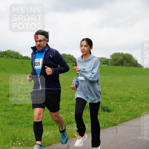 05.05.2024 - 7. Wedeler Halbmarathon Fuchs,  Jonas http://msf.ph/oto/6234602 05.05.2024 11:20:40 Laufen 59, 855, 35 meine-sportfotos.de