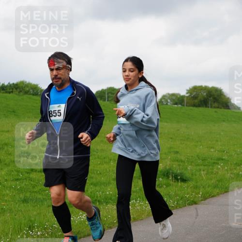 05.05.2024 - 7. Wedeler Halbmarathon Fuchs,  Jonas http://msf.ph/oto/6234603 05.05.2024 11:20:40 Laufen 855 meine-sportfotos.de