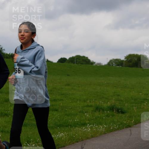 05.05.2024 - 7. Wedeler Halbmarathon Fuchs,  Jonas http://msf.ph/oto/6234609 05.05.2024 11:20:41 Laufen 855, 56 meine-sportfotos.de