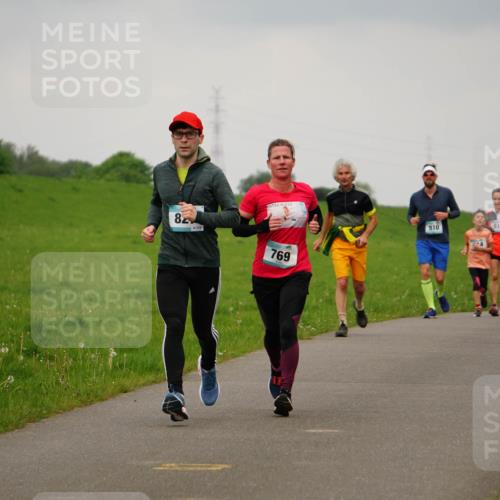 05.05.2024 - 7. Wedeler Halbmarathon Fuchs,  Jonas http://msf.ph/oto/6234618 05.05.2024 11:20:44 Laufen 82, 115, 769, 910 meine-sportfotos.de