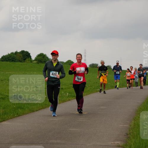 05.05.2024 - 7. Wedeler Halbmarathon Fuchs,  Jonas http://msf.ph/oto/6234625 05.05.2024 11:20:46 Laufen 827, 769, 910 meine-sportfotos.de