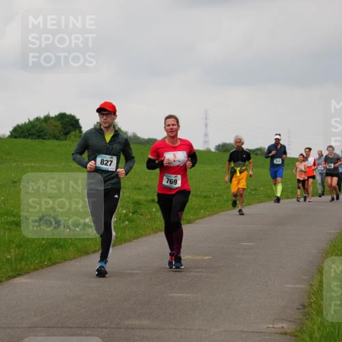 05.05.2024 - 7. Wedeler Halbmarathon Fuchs,  Jonas http://msf.ph/oto/6234630 05.05.2024 11:20:47 Laufen 827, 769, 910, 513 meine-sportfotos.de