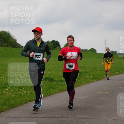 05.05.2024 - 7. Wedeler Halbmarathon Fuchs,  Jonas http://msf.ph/oto/6234641 05.05.2024 11:20:48 Laufen 827, 115, 769 meine-sportfotos.de