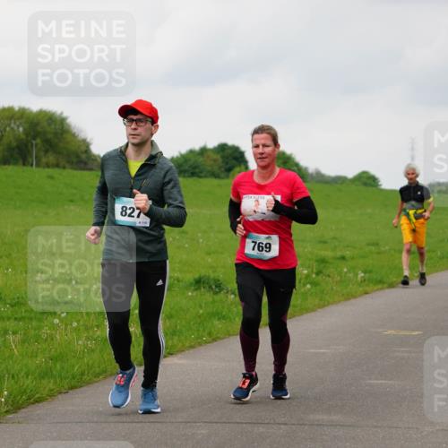 05.05.2024 - 7. Wedeler Halbmarathon Fuchs,  Jonas http://msf.ph/oto/6234643 05.05.2024 11:20:48 Laufen 827, 115, 769 meine-sportfotos.de