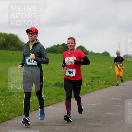 05.05.2024 - 7. Wedeler Halbmarathon Fuchs,  Jonas http://msf.ph/oto/6234644 05.05.2024 11:20:48 Laufen 827, 115, 769 meine-sportfotos.de