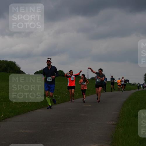 05.05.2024 - 7. Wedeler Halbmarathon Fuchs,  Jonas http://msf.ph/oto/6234673 05.05.2024 11:20:59 Laufen 910, 513, 494 meine-sportfotos.de
