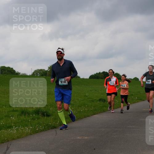 05.05.2024 - 7. Wedeler Halbmarathon Fuchs,  Jonas http://msf.ph/oto/6234685 05.05.2024 11:21:01 Laufen 910, 513, 14, 494 meine-sportfotos.de