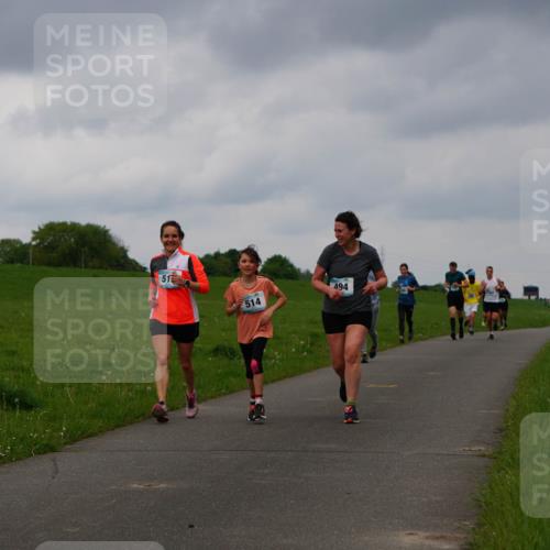 05.05.2024 - 7. Wedeler Halbmarathon Fuchs,  Jonas http://msf.ph/oto/6234691 05.05.2024 11:21:03 Laufen 51, 514, 494 meine-sportfotos.de