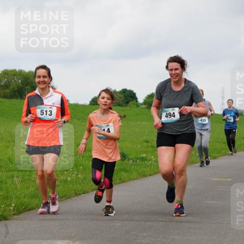 05.05.2024 - 7. Wedeler Halbmarathon Fuchs,  Jonas http://msf.ph/oto/6234698 05.05.2024 11:21:04 Laufen 513, 494, 608, 435, 392 meine-sportfotos.de