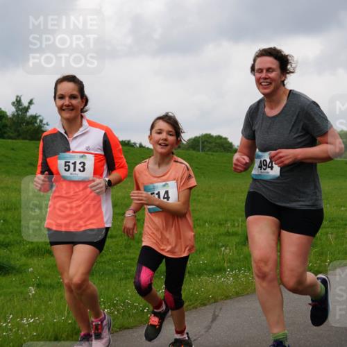 05.05.2024 - 7. Wedeler Halbmarathon Fuchs,  Jonas http://msf.ph/oto/6234716 05.05.2024 11:21:06 Laufen 513, 14, 494 meine-sportfotos.de